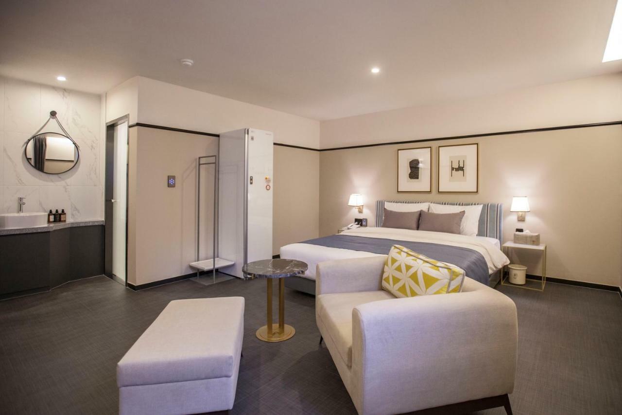 Browndot Hotel Masan Odong Чханвон Экстерьер фото